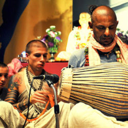 Kirtan mantra éneklés - Gyömrő